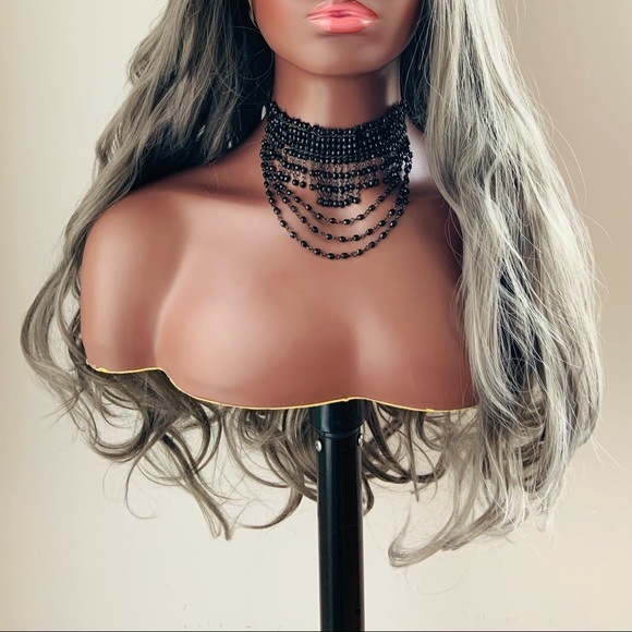 Long Ombre Grey Versatile 13x2.5 Lace Front Wig - Gorgeous! - Picture 7 of 16